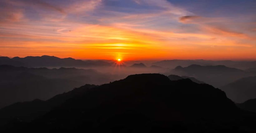 Rishikesh: Kunjapuri Temple Sunrise Trek - The Yoga Session and Guided Walking: How the Day Stays Grounded