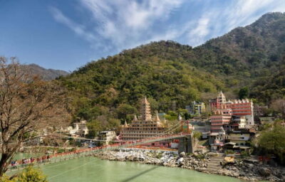 Rishikesh: Walking Tour of Ashrams and Ghats - Divine Life Society (Sivananda Ashram): yoga and meditation with a living rhythm