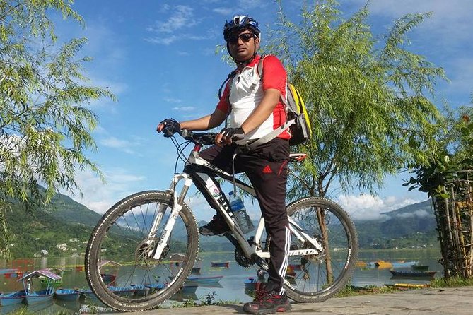 Round The Phewa - New mountain bikes and the included post-ride juice