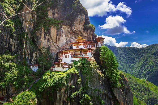 Taktsang day hike - After the monastery: what the included overnight helps with
