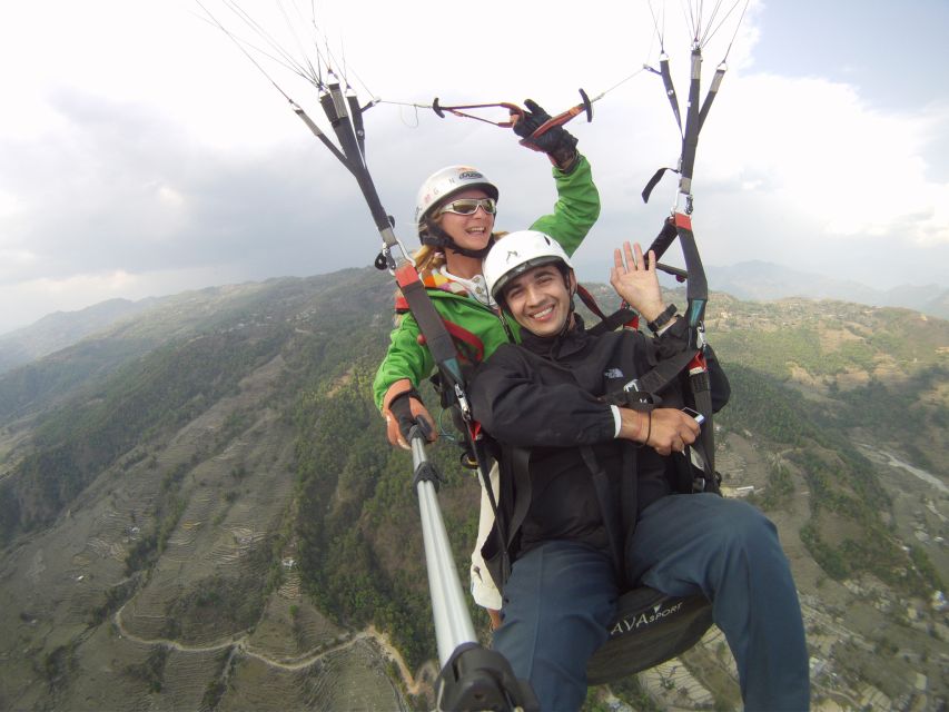 Tandem Paragliding in Pokhara - The 30-minute flight: short time, big visual payoff