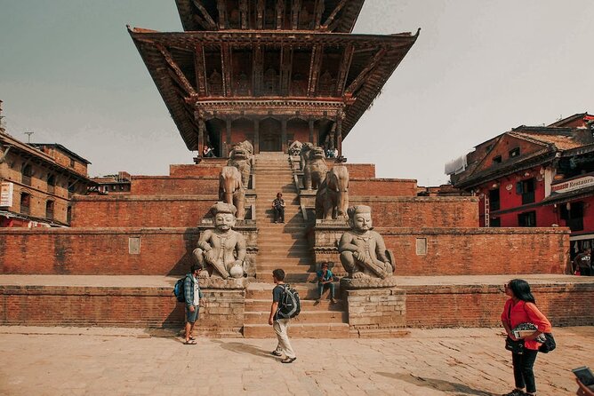 Three Durbar Square Private Day Tour in Kathmandu - Stop 1: Kathmandu Durbar Square and the Kumari Ghar Focus